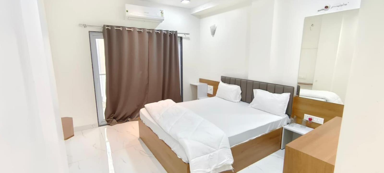 Hotel Mayur Residency Ellora Esterno foto